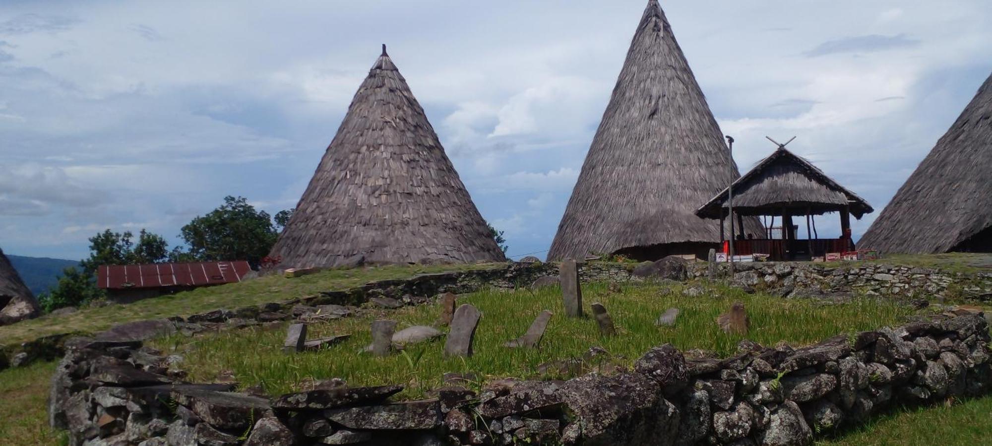 Farila Lodge Kelimutu Eksteriør bilde